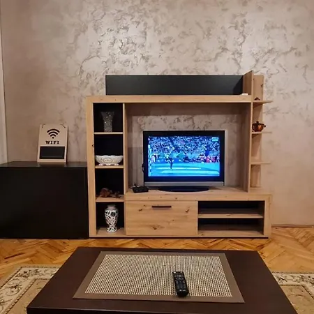Apartman Lug Cacak Exterior photo