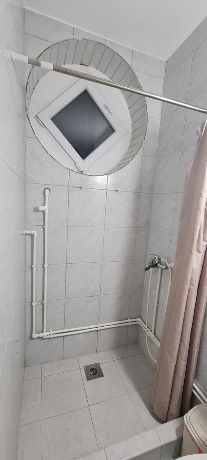 Apartment Lug