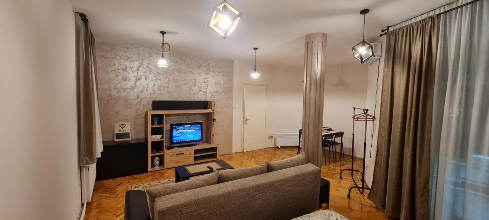Apartment Lug